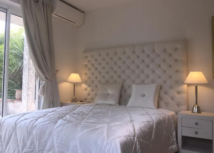 فندق مبيت وإفطار Louise-rose 4*