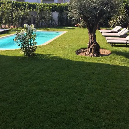 Bed and Breakfast Louise-rose Villeneuve-Loubet