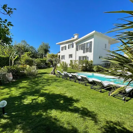 Louise-rose Bed & Breakfast Villeneuve-Loubet