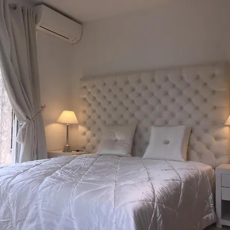 Bed and Breakfast Louise-rose 4*