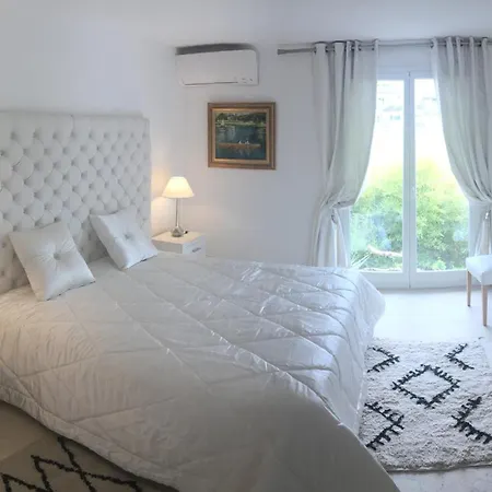 Louise-rose Bed and Breakfast Villeneuve-Loubet