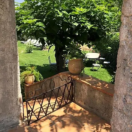 Bed & Breakfast Louise-rose 4*