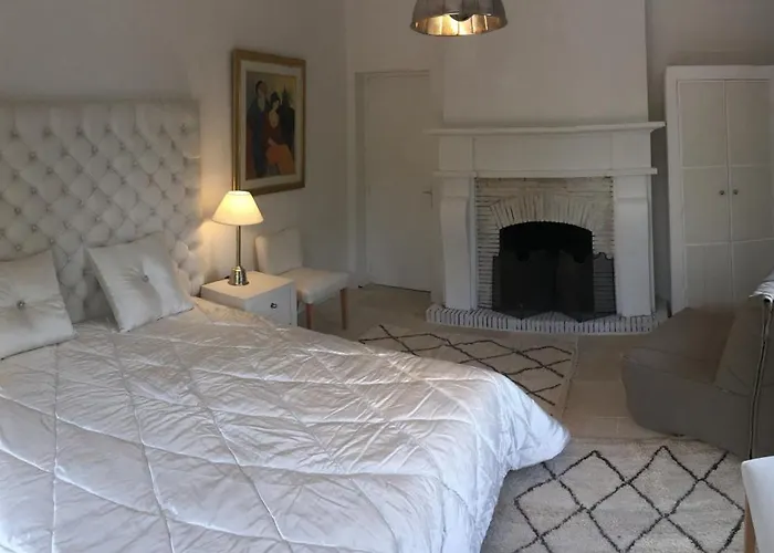 Louise-rose Bed and Breakfast