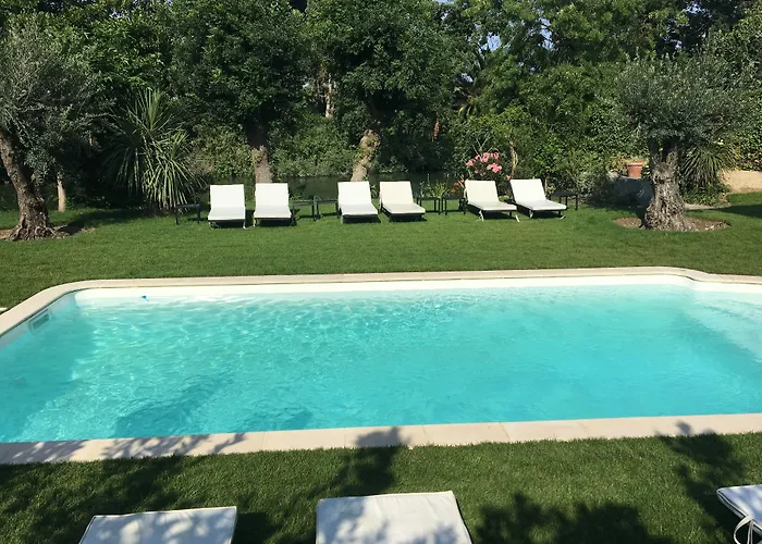 Louise-rose Bed and Breakfast Villeneuve-Loubet