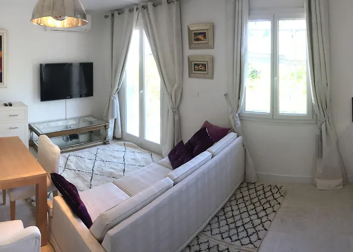 Bed and Breakfast Louise-rose 4*